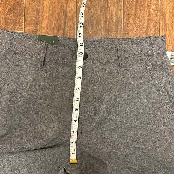 NWT G.H. Bass & Co Shorts - size 30 X 10 - Picture 4 of 8